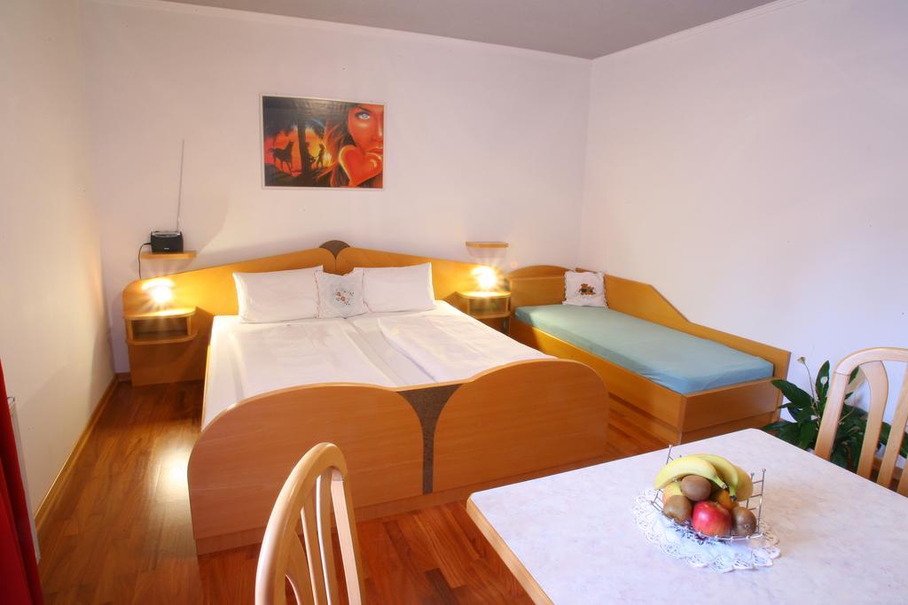 Pension Weber Еннерсдорф Номер фото