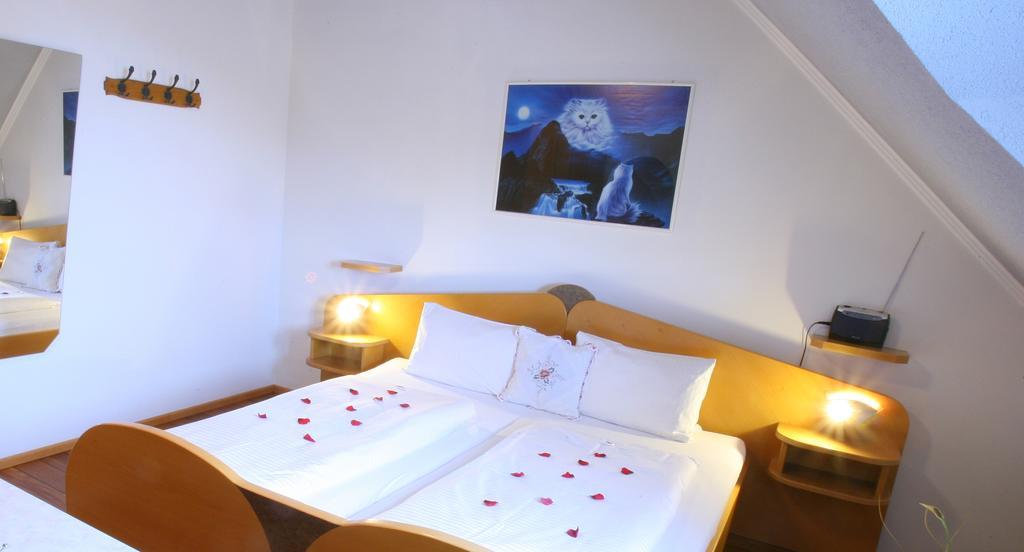 Pension Weber Еннерсдорф Экстерьер фото